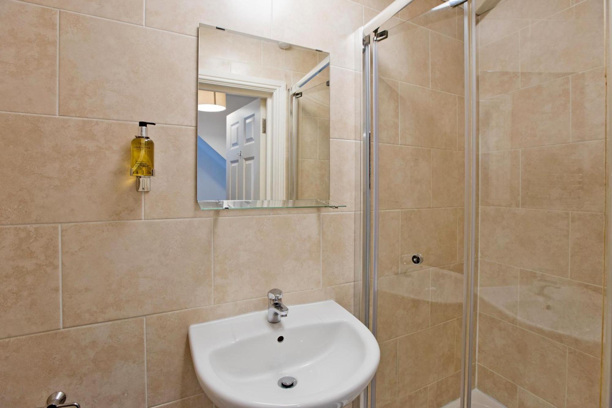 Imperial Corner House-Whitechapel Apartment London Exterior photo